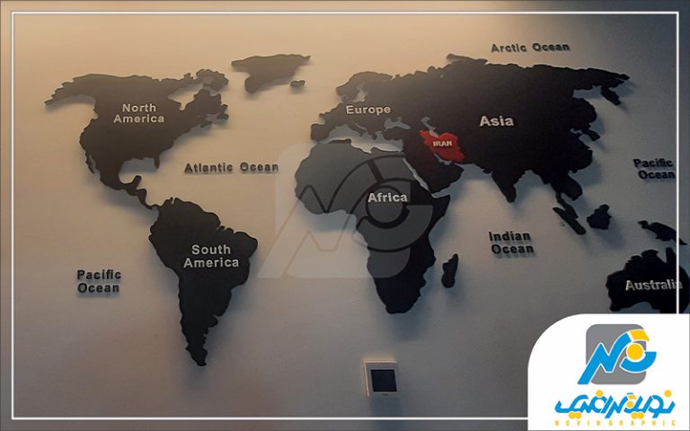 نقشه جهان با متریال پلکسی برشی مشکی پشت چسب دار